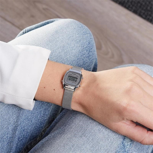 CASIO LA670WEM-7DF